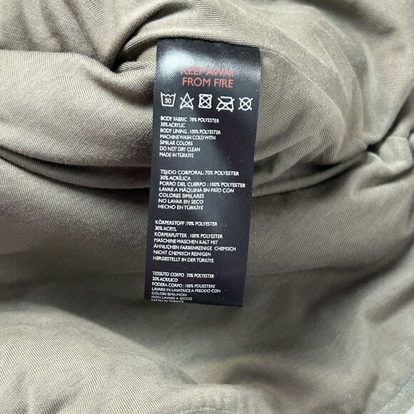 BDG Urban Outfitters Medium Borg Sherpa Vest Brown Zip Pockets Sleeveless Cozy - Picture 10 of 12